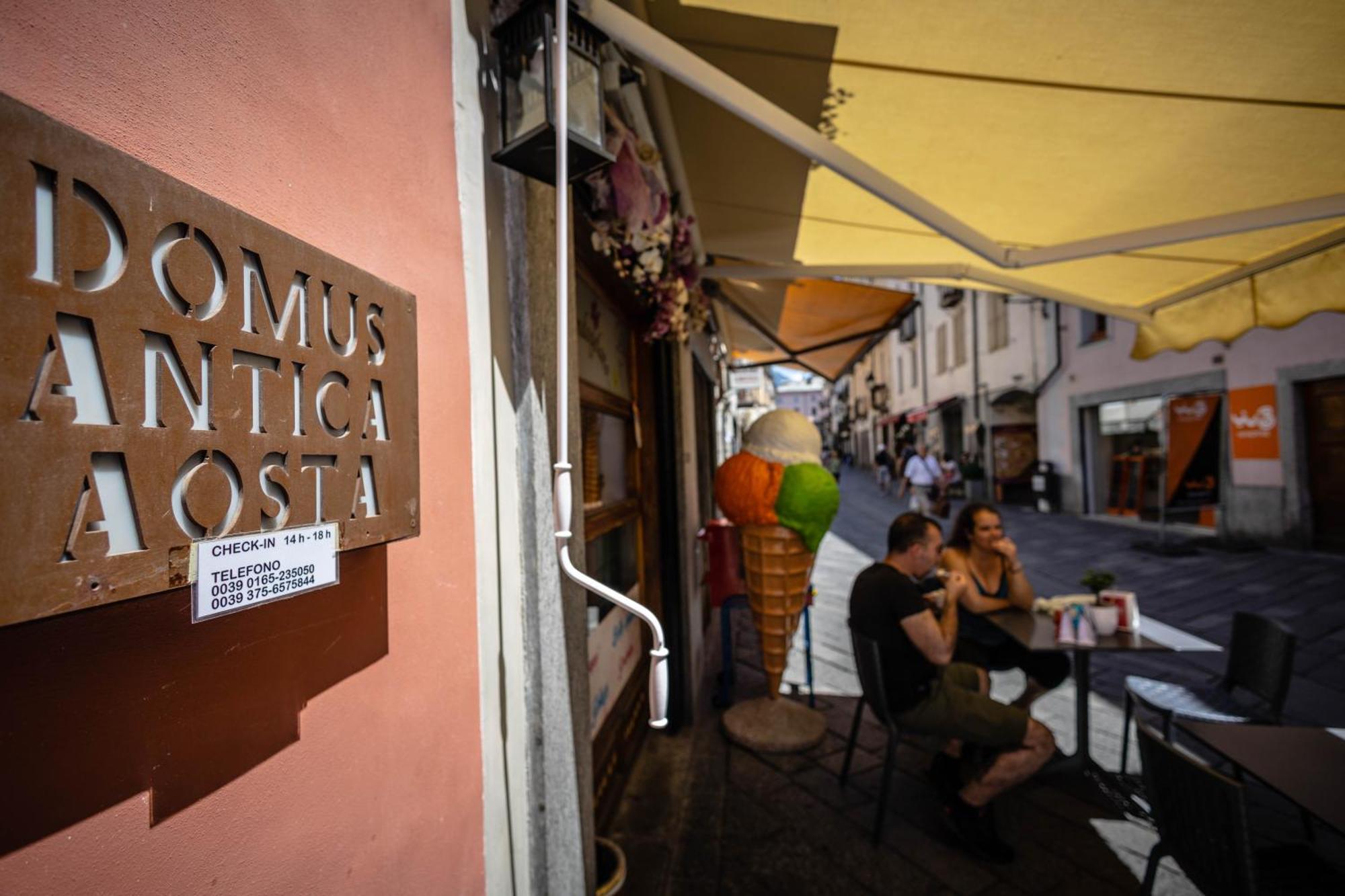 Domus Antica Aosta Exterior foto