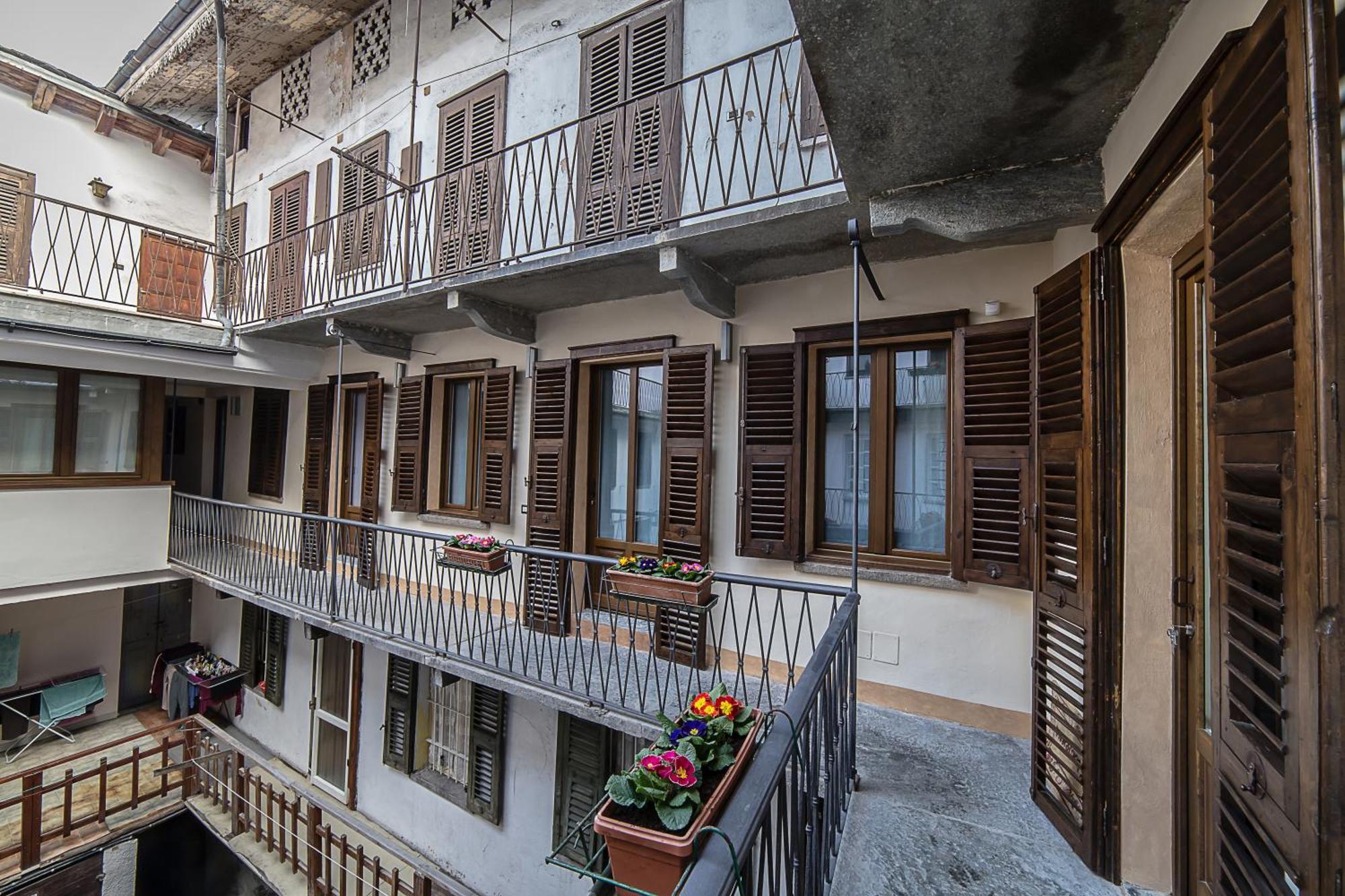 Domus Antica Aosta Exterior foto